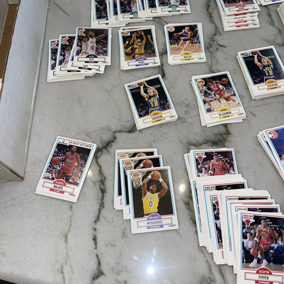 Gran lote 1990 tarjetas Fleer Larry Bird, Charles Oakley, Dennis Rodman, mucho más Foto 2 de 4