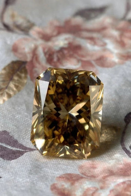  5 Ct Diamond Natural Radiant Cut Brown color D Grade VVS1 + 1 Free Gift  