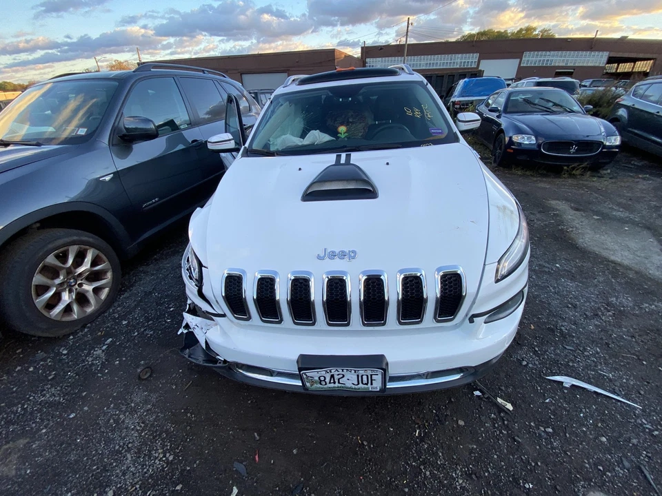 14 15 16 17 18 19 20 21 22 JEEP CHEROKEE Engine Assembly/motor - Image 2 of 4