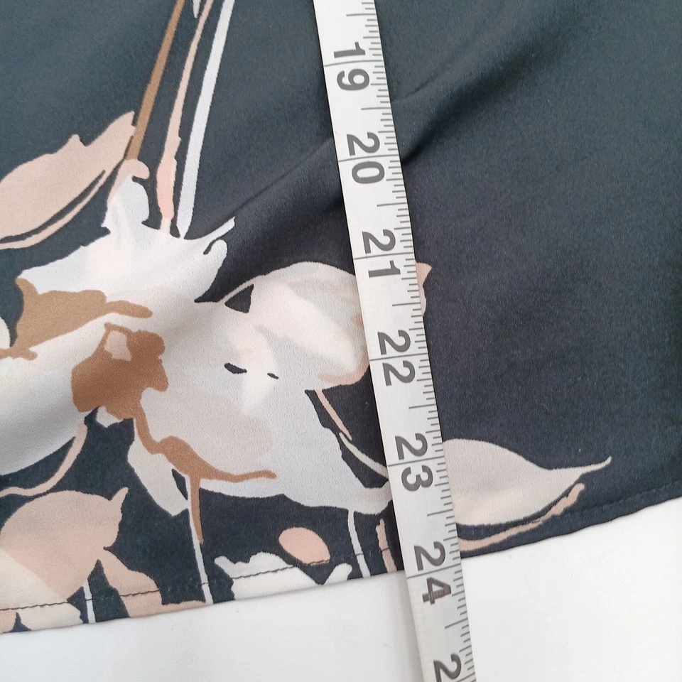 Merona Top 女式中号黑色花卉无袖衬衫 — 第 4/4 张图片