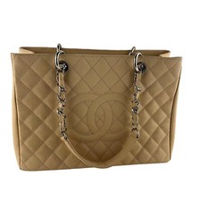 Chanel Women's Tote Bag Interlocking CC Creme Quilted Caviar Size M