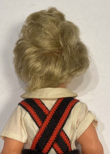 Bambola Martha Maar vintage anni 60 con vestiti originali, occhi addormentati, 12", Germania - Foto 6 di 15