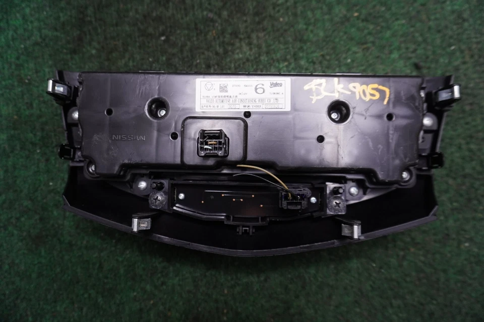 2017 2018 2019 2020 NISSAN ROGUE SV AC Control OEM 275006MA0A - Image 4 of 4