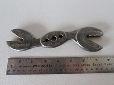 Vintage Antique Hawkeye Crocodile 8β Wrench Made in the USA 5/16 3/8 1/2 Threads