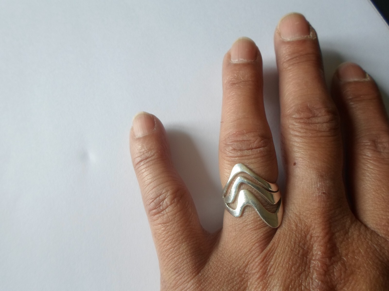 solid silver ring, openwork waves, size 54 - image 3