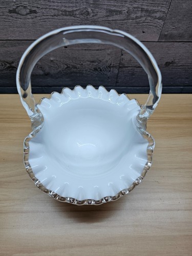 CESTO VINTAGE FENTON STEMMA ARGENTO LATTE ARRUFFATO E VETRO TRASPARENTE - Foto 6 di 7