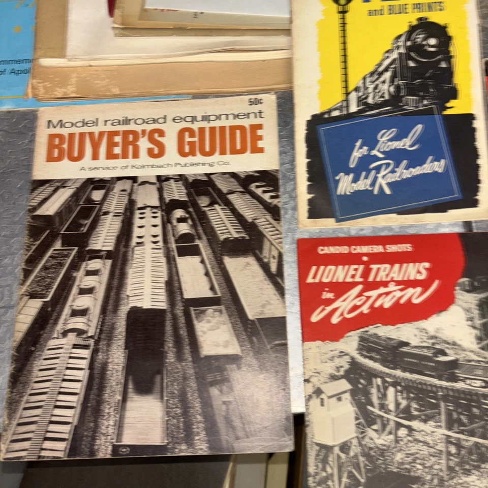 Lionel Trains Magazines Buyers Guides Model Railroading Hobby Mags Vintage - Image 2 of 3