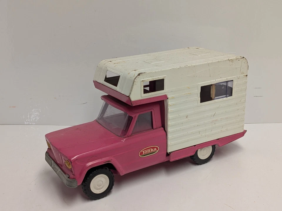 Vintage 1960's Tonka Jeep Camper Pink Pressed Steel Truck and Camper - Image 4 of 4