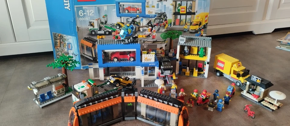 LEGO 60097 City Square, photo 3 sur 5
