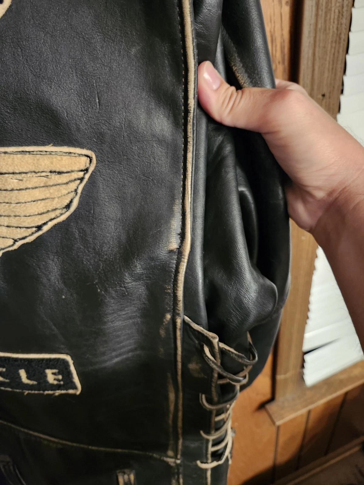 Vintage Indian Motorcycle Iron Horse Distressed Leather Jacket XXL Made In USA - product detail image 8