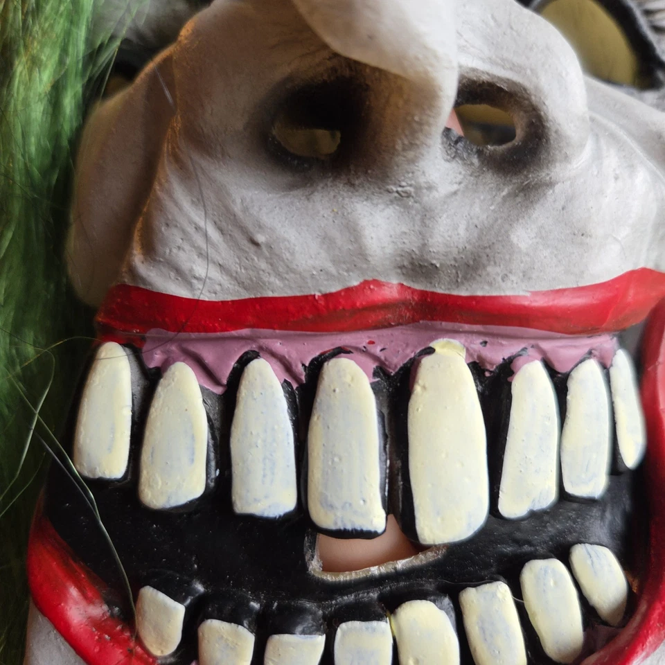 Batman DC Comics The JOKER Deluxe Adult Latex HALLOWEEN Mask - Image 3 of 4