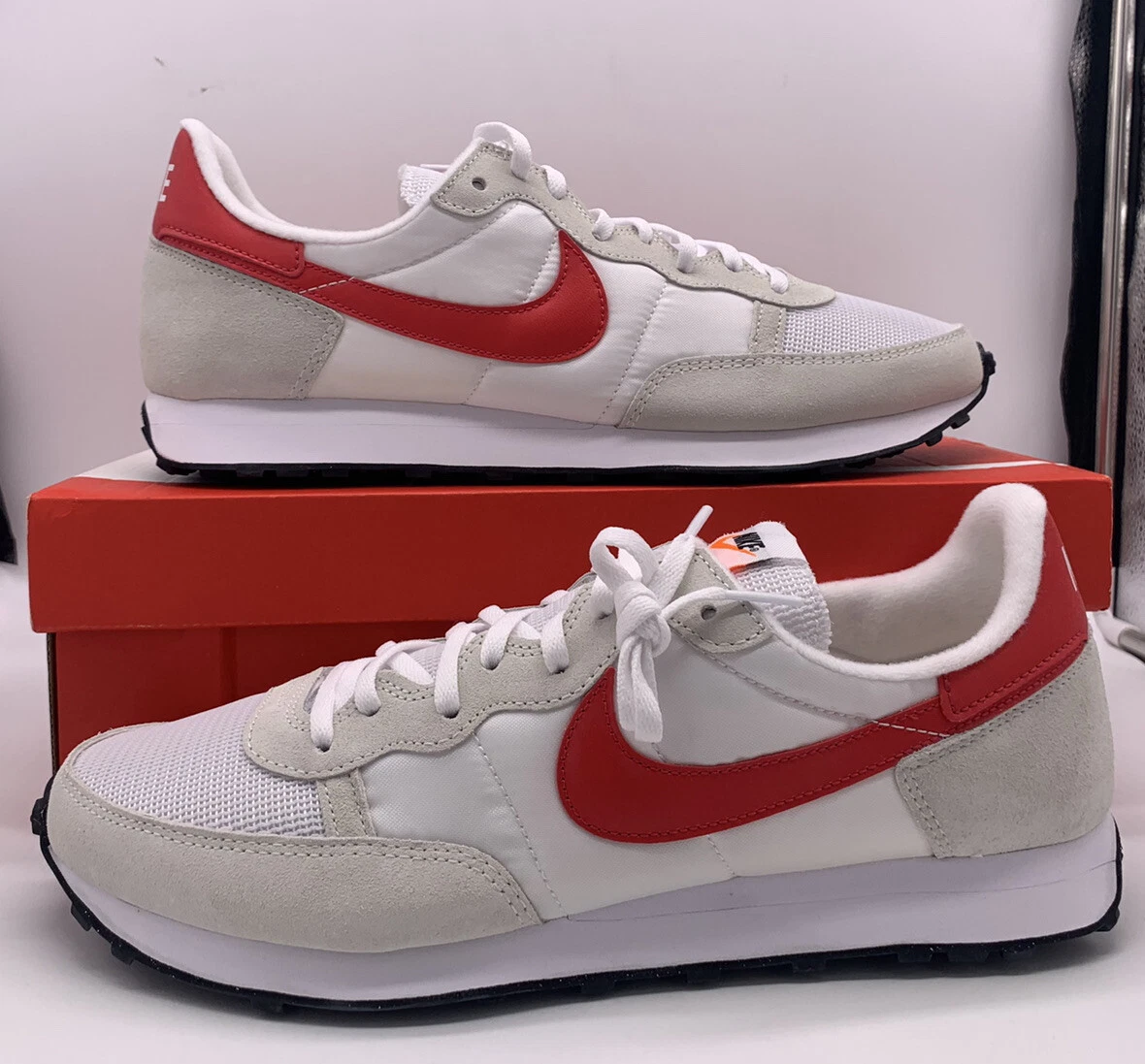 red nike challenger og