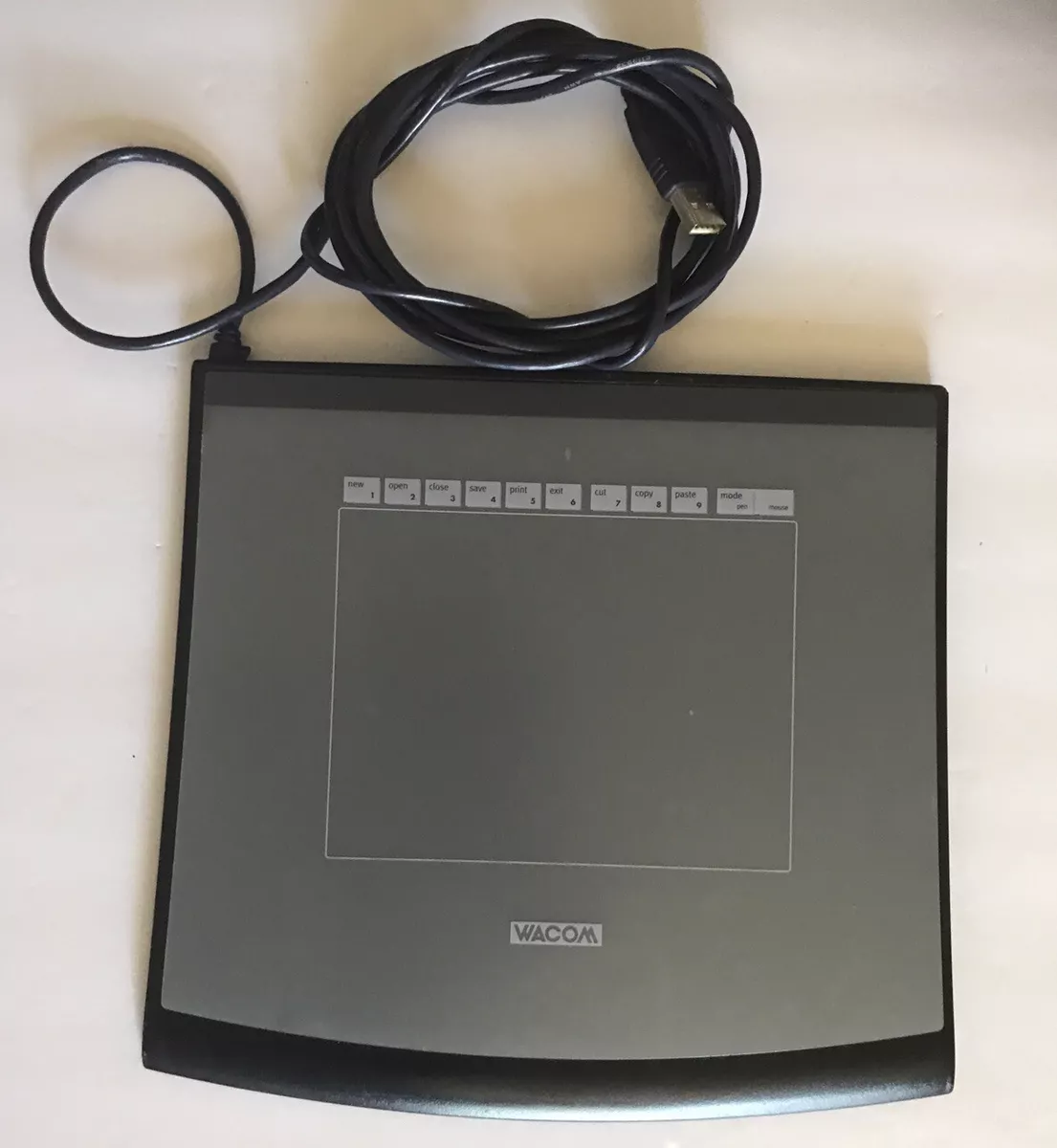 Wacom Intuos 2 Graphics Drawing Tablet 6