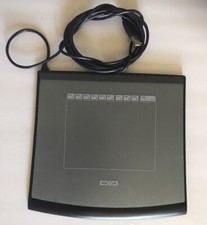 Wacom Intuos 2 Graphics Drawing Tablet 6"x8" USB Model XD-0405-U Windows