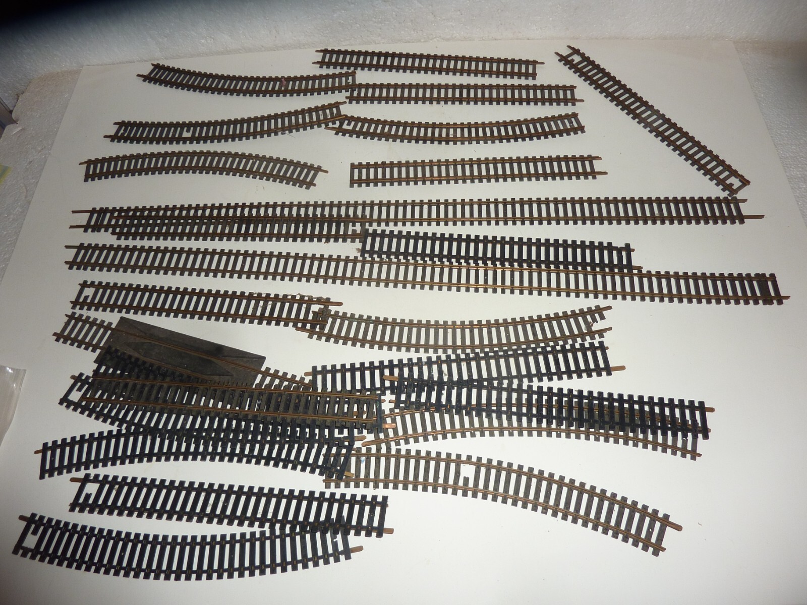 Lot of 25 HO Train Tracks Curved & Straight eBay
