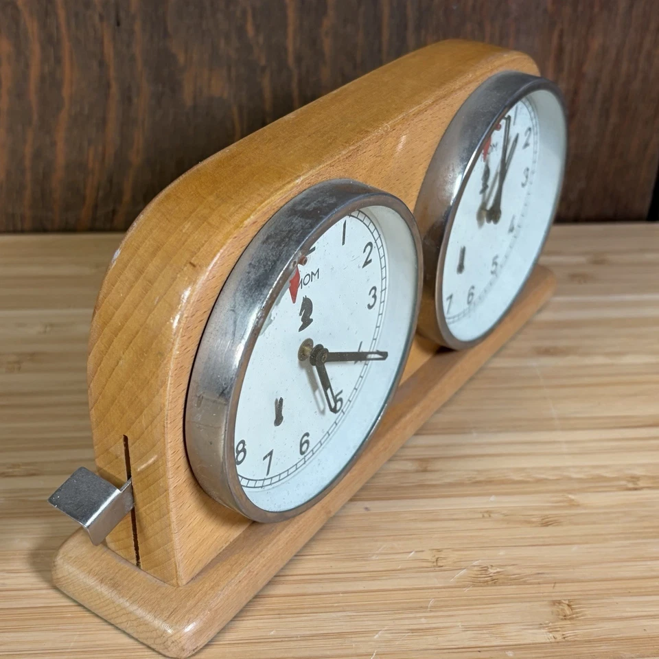 Vintage 1950s Wooden MOM Chess Clock Timer - Needs Service - Image 4 of 4