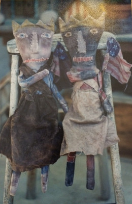 PATTERN - Extreme Primitive PATRIOTIC LIBERTY DOLLS & FLAG  Hickety Pickety 2003
