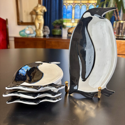 4 Ceramic PENGUIN Snack Plates Set Boston Warehouse WALL HANGING Kitchen Decor