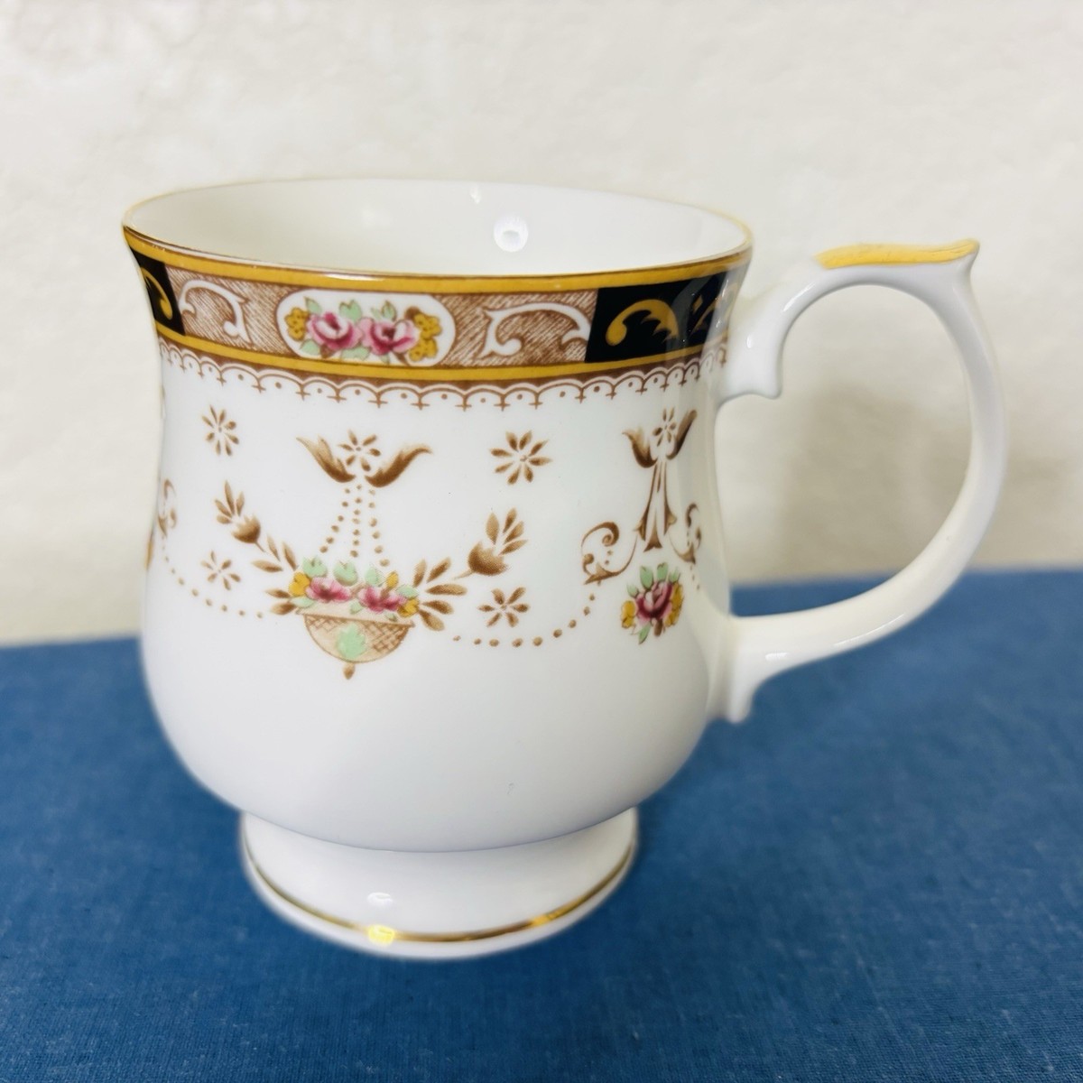 Queens Fine Bone China Cup Olde England Pattern Gold Gilding