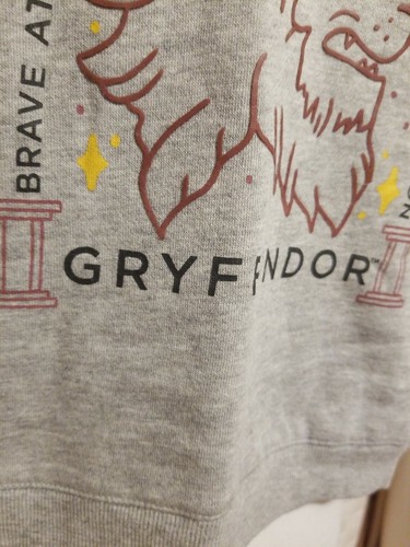 Harry Potter Boys Long Sleeved Sweatshirt GRYFFINDOR Rubber Lion NWOT Sz 4 - Picture 4 of 12