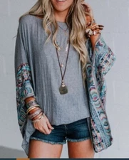 Boho Boutique NWT Embroidered Sleeve Poncho Kimono Top Gray OS