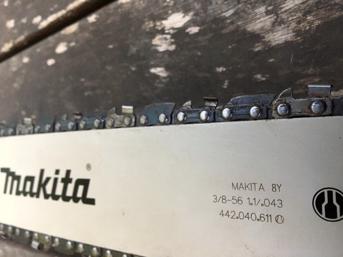 Makita UC4020A Electric Chainsaw 16" 400mm 240V 1800W Exc. Condition. FREE POST - Picture 7 of 10