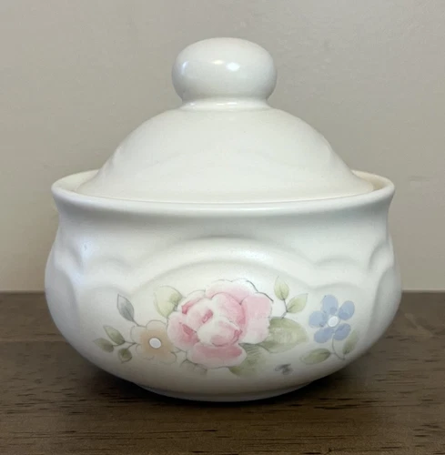 Vintage Pfaltzgraff Tea Rose Sugar Bowl with Lid (USA) EXCELLENT CONDITION