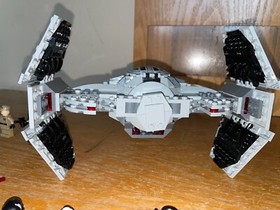 LEGO Star Wars TIE Advanced Prototype 75082 with Inquisitor