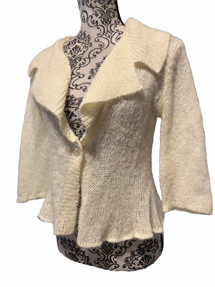 Cárdigan recortado con botones tejido abierto mezcla mohair de madera M/L marfil