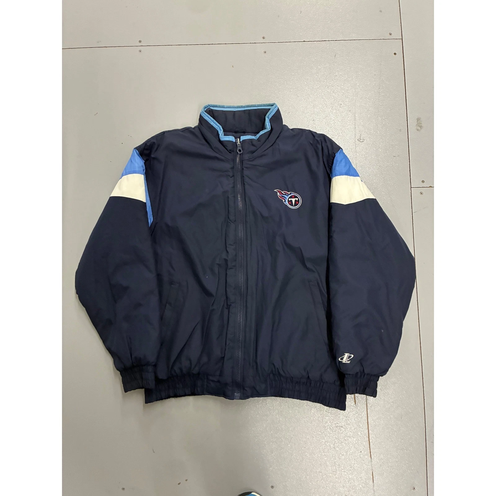 Vintage Logo Athletic NFL Tennessee Titans Jacket Navy Blue XL Game Day Puffy - product detail image 1