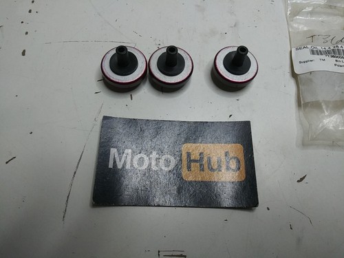 NEW OEM TRIUMPH MOTORCYCLES OIL BREATHER SEAL T3600061 - Picture 2 of 4