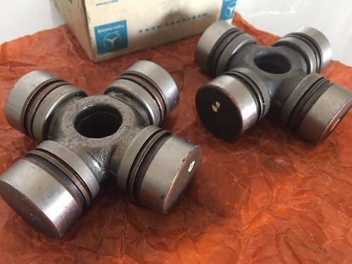 NEU NOS Mercedes 190SL W121 W111 W113 W128 W188 W189 Kreuzgelenk Cross Joint OEM - Bild 5 von 12
