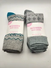 NEW! 4 Pair Womens boot Socks! Each big pack has 2 pair.For Shoe Size 4-10