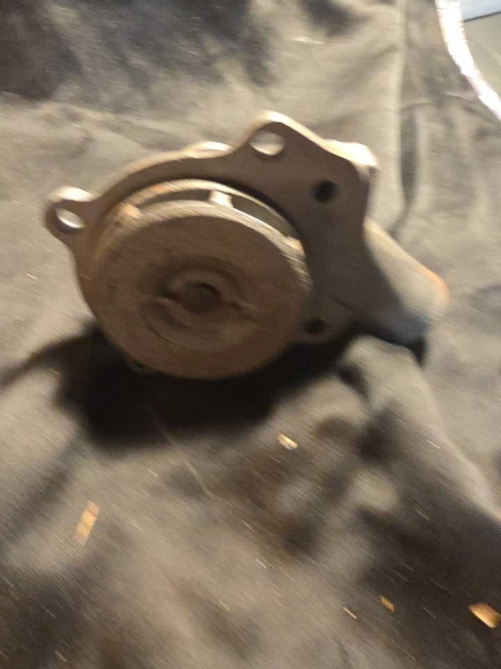 1955 - 1962 Modified Chevrolet Water Pump 6 Cylinders - image 3 of 3