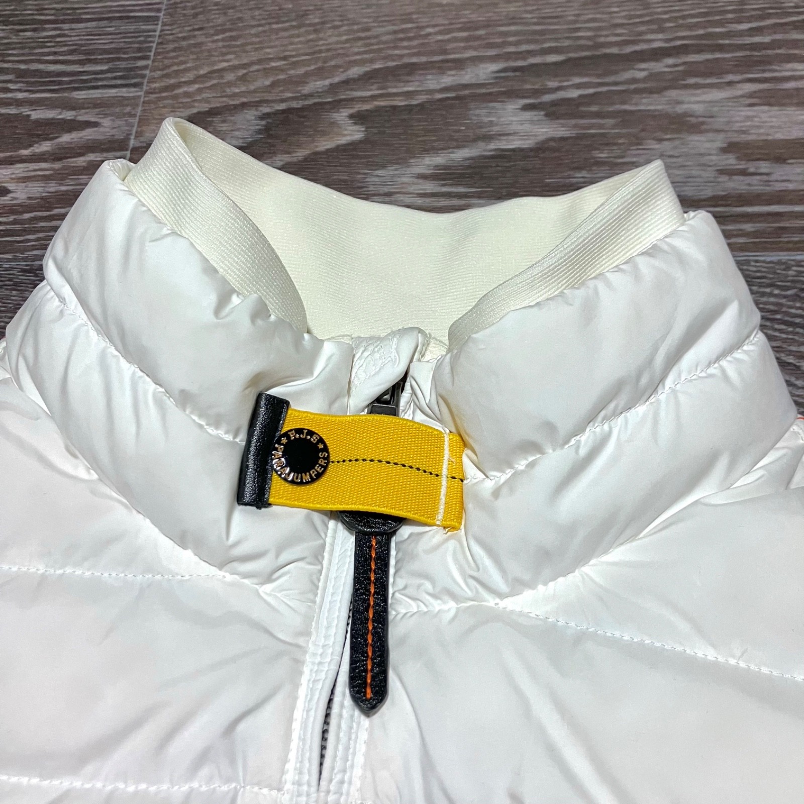 PARAJUMPERS Men's Perfect White Down Quilted Super Lightweight Vest size Medium image 7