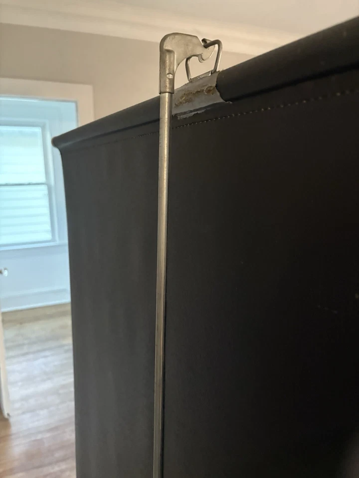 Vintage DA-LITE Movie Slide Projection Portable Screen 40x40 - Image 4 of 4