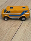 1979 MATCHBOX LESNEY SUPERFAST #68 ORANGE CHEVY VAN WHITE&BLUE STRIPS METAL BASE