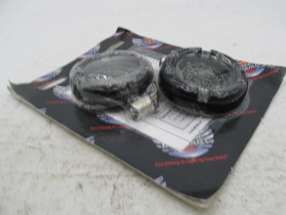 Señales de giro LED delanteras Harley Davidson Custom Dynamics con base 1157 FTRB-AW-1157 Foto 2 de 4