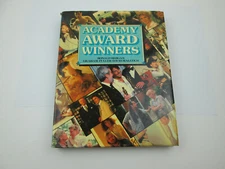Vintage 1986 Academy Award Winners Ronald Bergan Picture Book HB PUL117