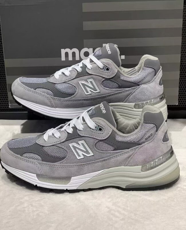 靴 New balance M992 GR / Newbalance 992 New Balance 992 Grey | M992GR | Laced