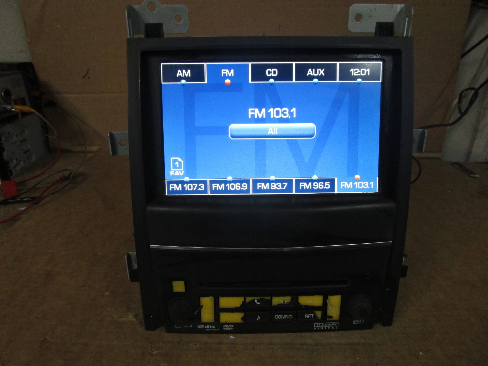 11 Cadillac Escalade CD DVD Mp3 AUX GPS Navigation Am FM Radio  