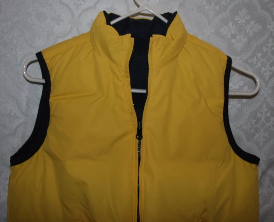 Old Navy Reversible Puffy Puffer Vest Sz 7 Youth Kids Unisex Down Yellow Black - Image 3 of 4