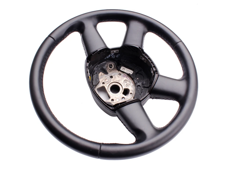 Steering wheel cover with leather for Audi A3 8P year 2007 without multifunction button - Image 4 of 4