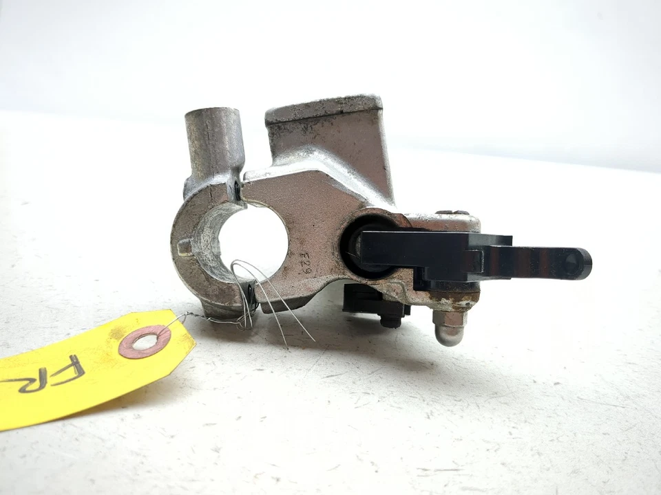 91-93 Suzuki GSX1100G GSX 1100 Right Front Brake Master Cylinder - Image 4 of 4