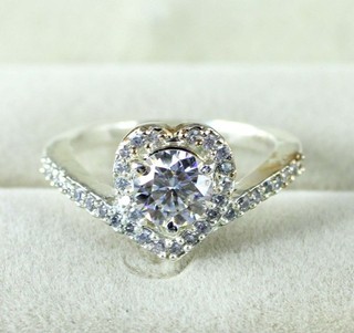 White Diamond Solitaire 1.05 Ct/6 mm Heart Shape Round Cut Certified Women Ring