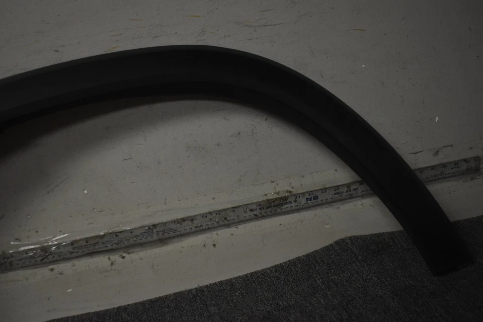 Mercedes Benz GLS450 2021 guardabarros flare fabricante original Foto 3 de 4