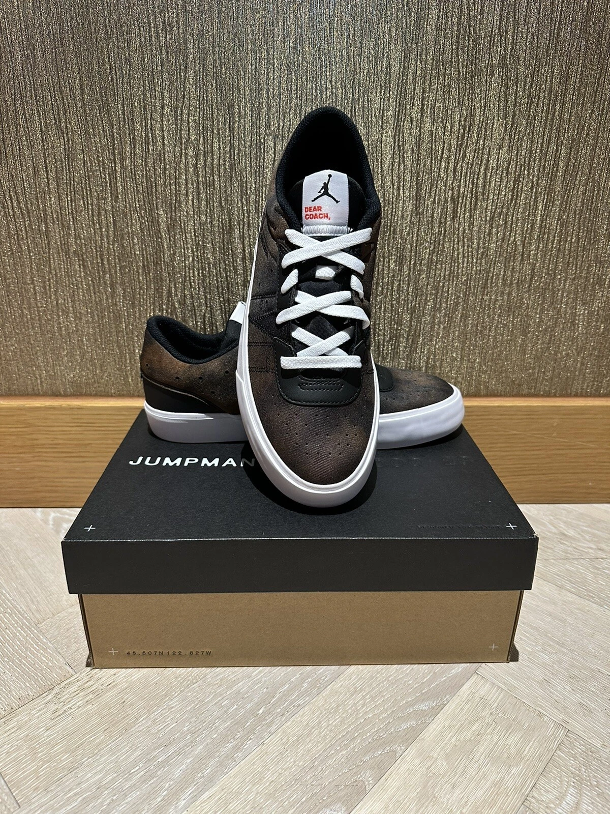 UK 9 Jordan Series.03 Caro Coach Deadstock
