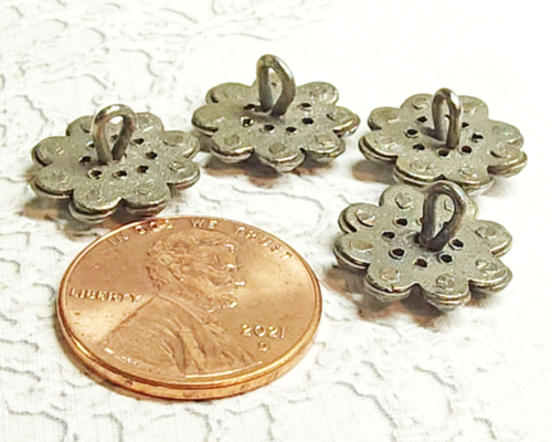 4 antike Knöpfe ~ einzeln genietete facettierte Stähle auf Messingrücken ~ 1/2" - Bild 4 von 5