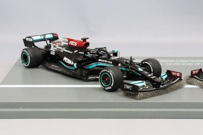 Spark S7860 1/43 MERCEDES-AMG PETRONAS NO.44 NO.77 ABU DHABI Spark S7860 1/43 MERCEDES-AMG PETRONAS NO.44 NO.77 ABU DHABI