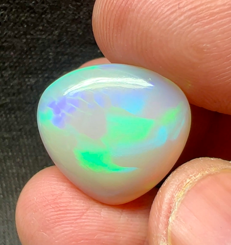 Natural Ethiopian Welo Opal Cabochon – 19x19x12mm Loose Gemstone 21.50 Carat - Picture 3 of 7